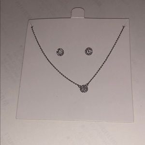 Necklace and earrings set